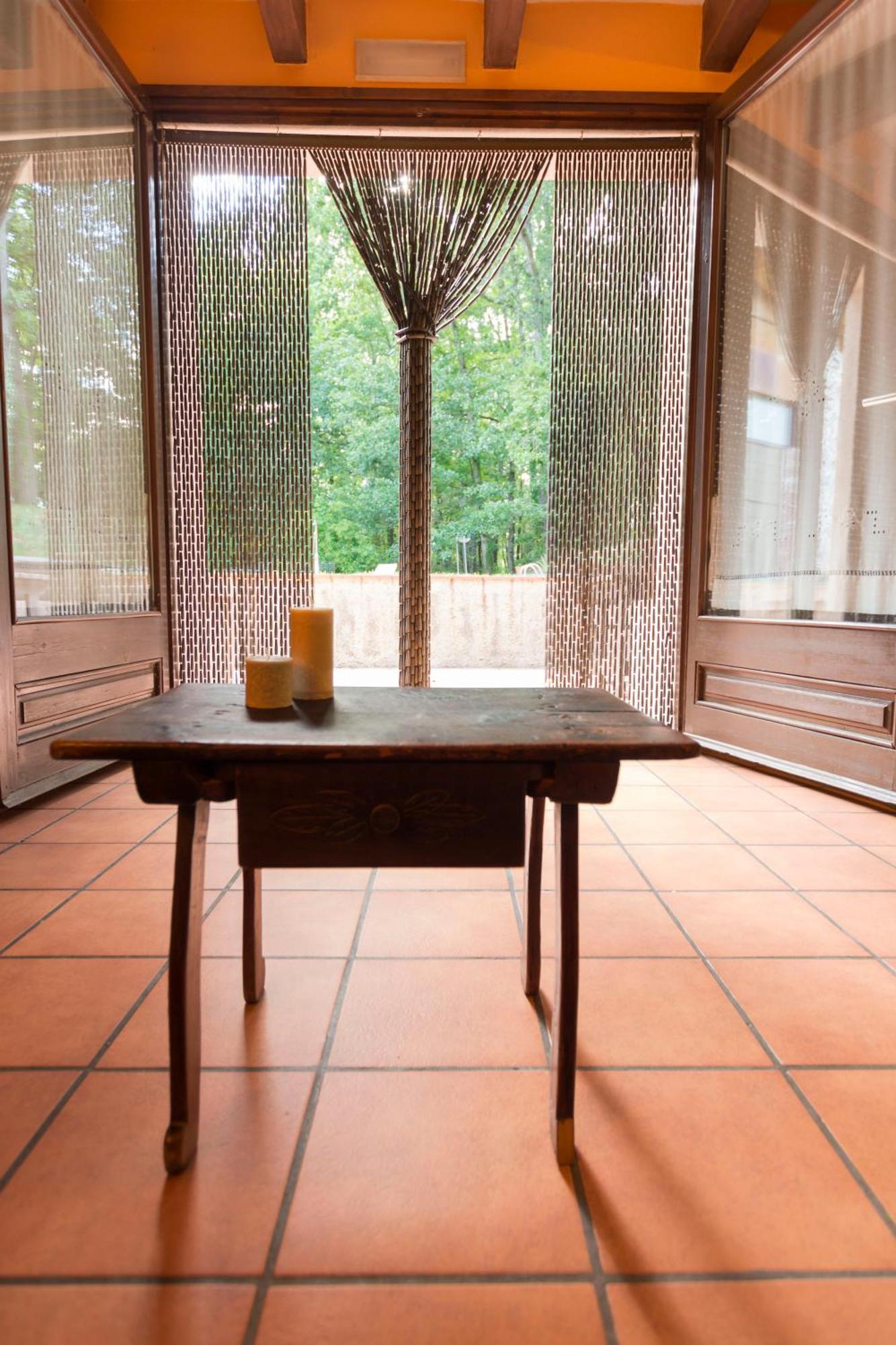 Mas Masnou Guest House Olot Bagian luar foto