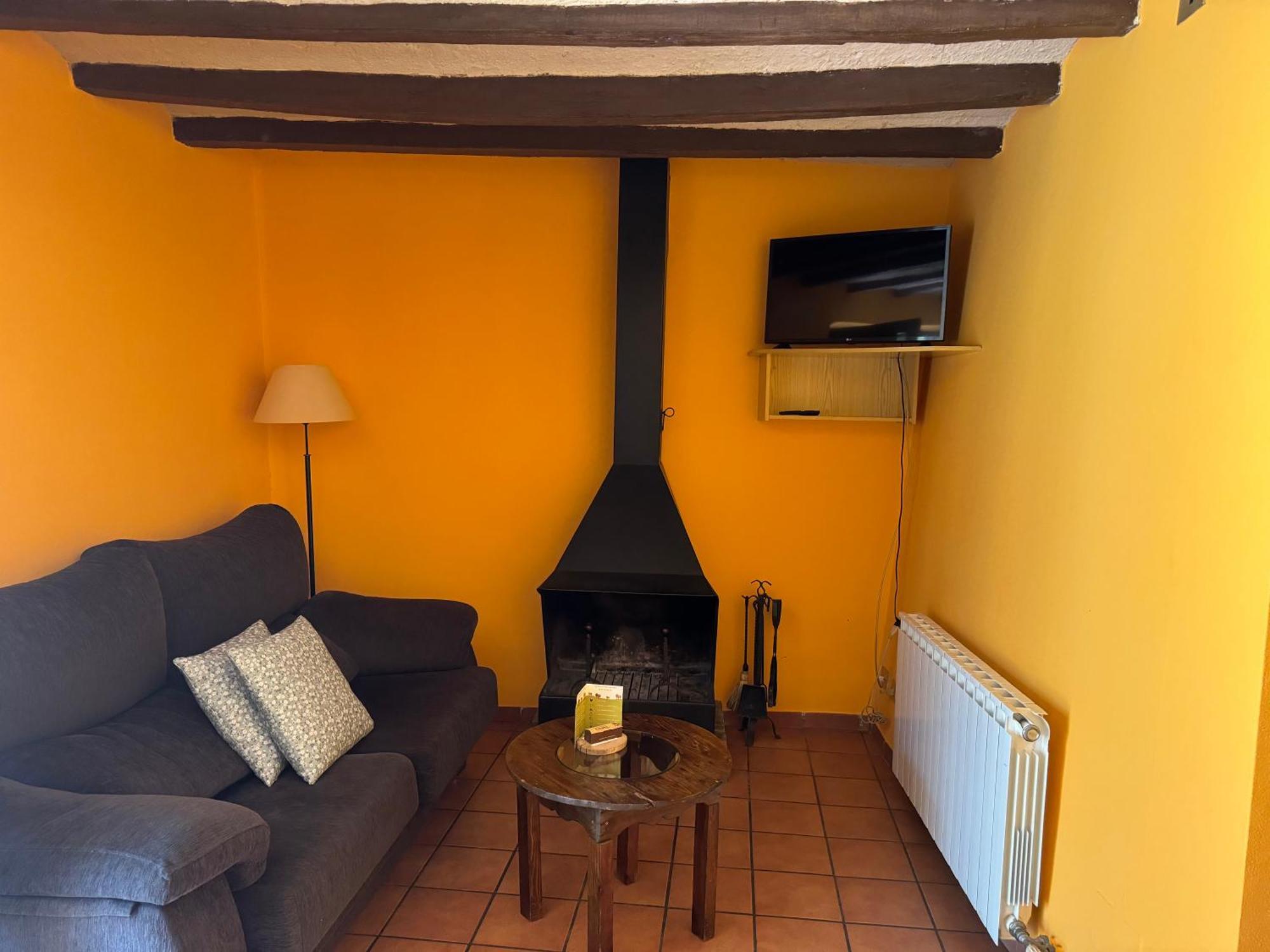 Mas Masnou Guest House Olot Bagian luar foto