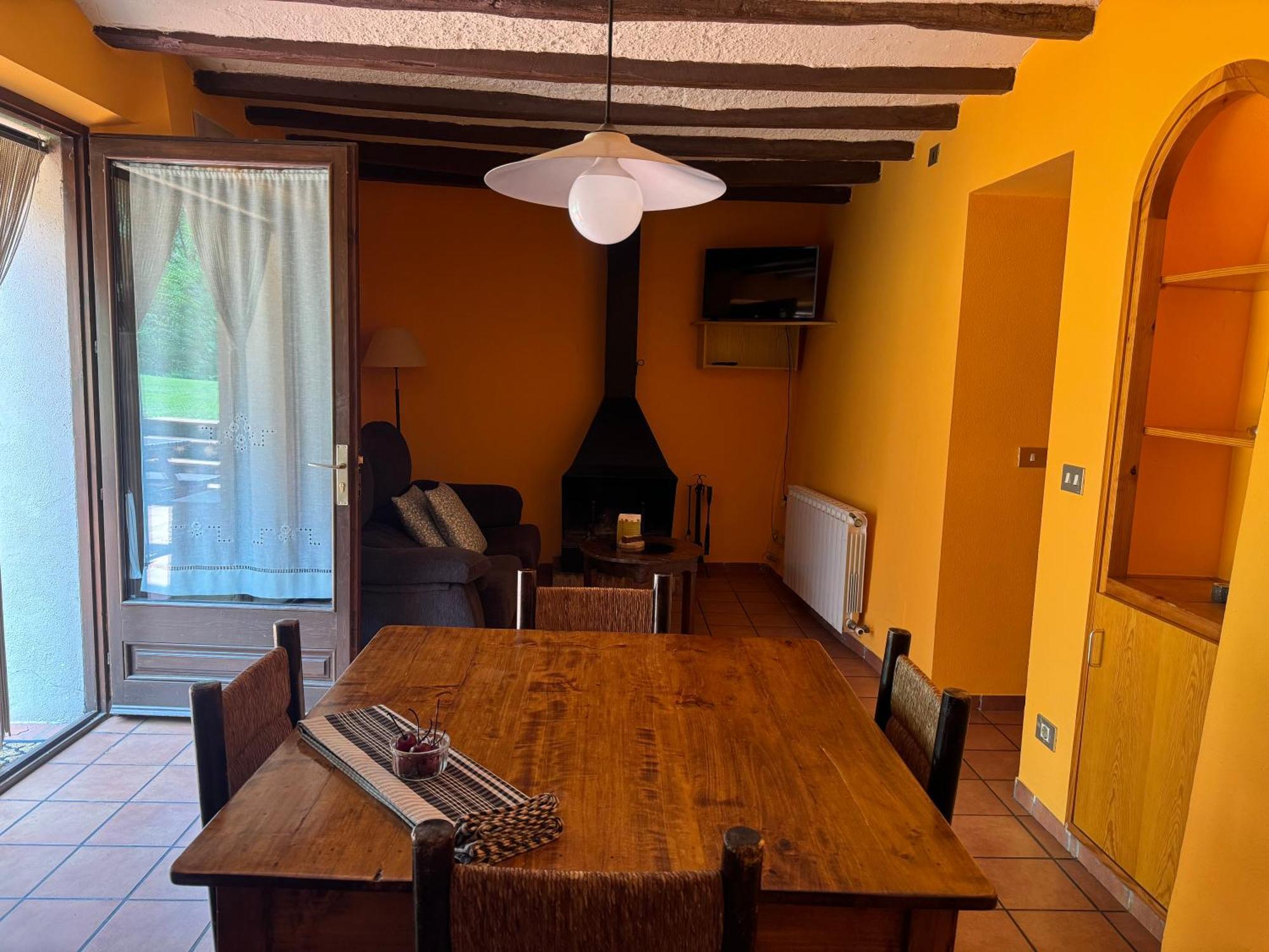 Mas Masnou Guest House Olot Bagian luar foto