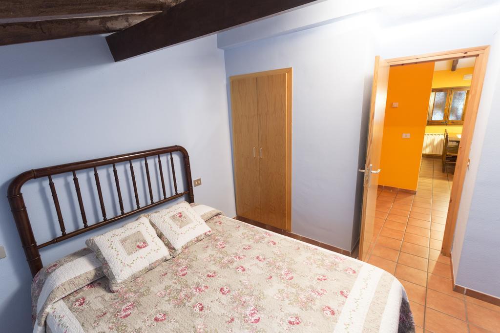 Mas Masnou Guest House Olot Bagian luar foto