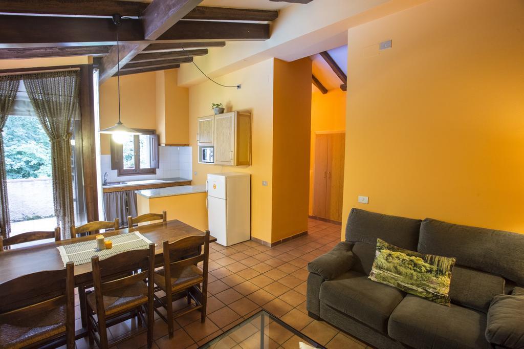 Mas Masnou Guest House Olot Bagian luar foto